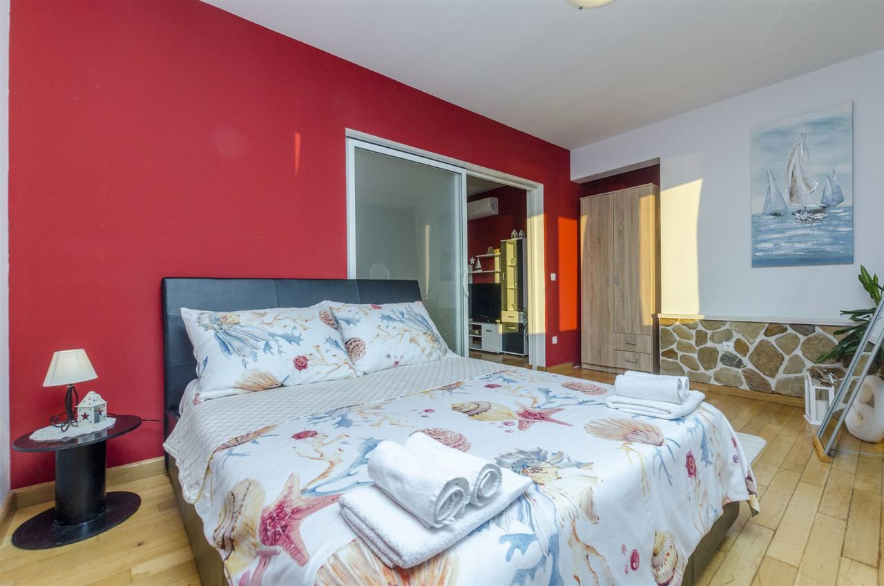 Apartments Bluesun Omiš Exterior foto