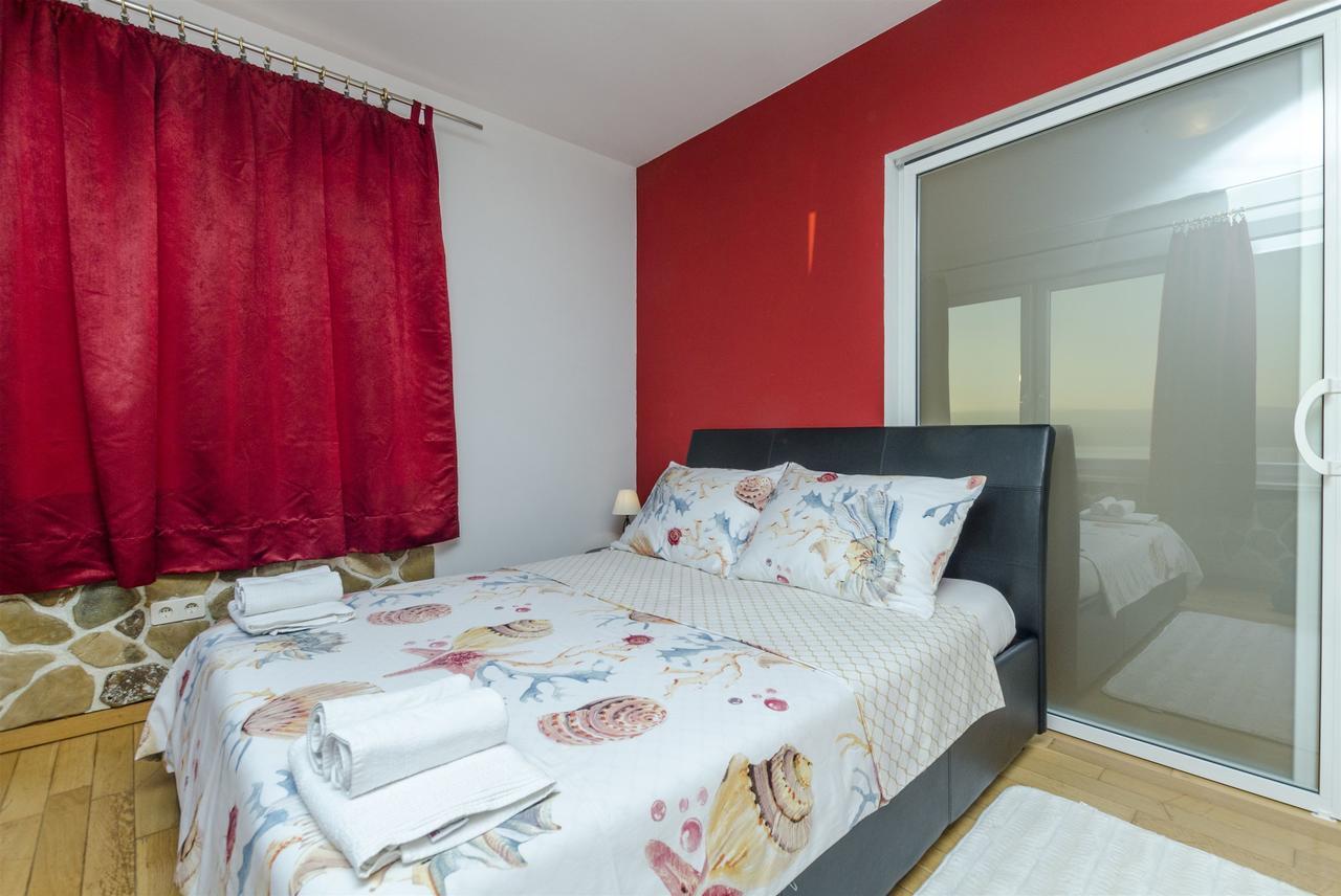 Apartments Bluesun Omiš Exterior foto
